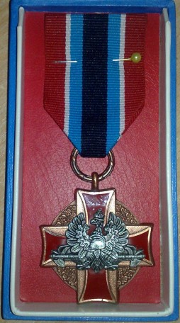 Awers Medalu Za ratowanie ycia i ochron mienia